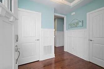6 bed, 3500 sqft, $3,500 — Photo 2