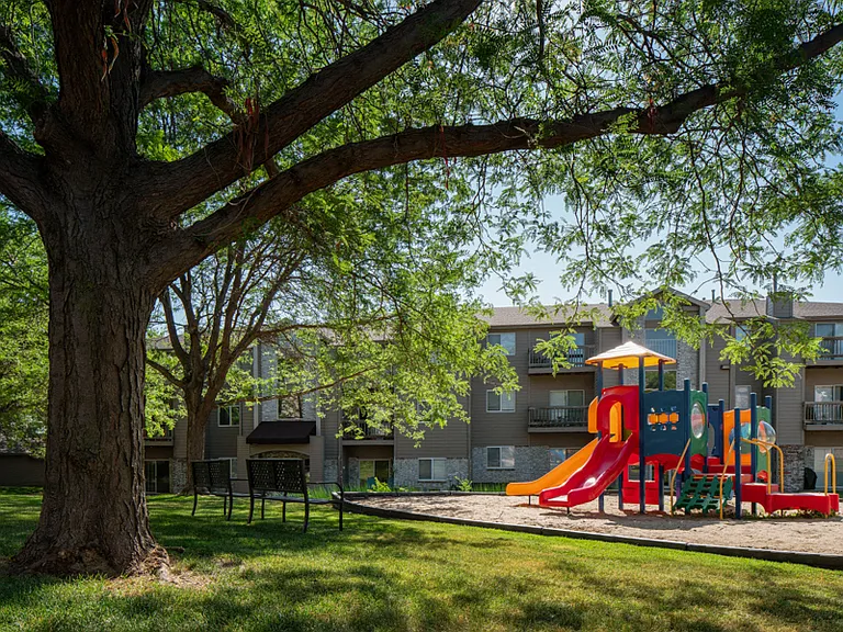 Highpointe by Broadmoor — Photo 17