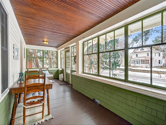 5th image of 1636 Ashland Ave