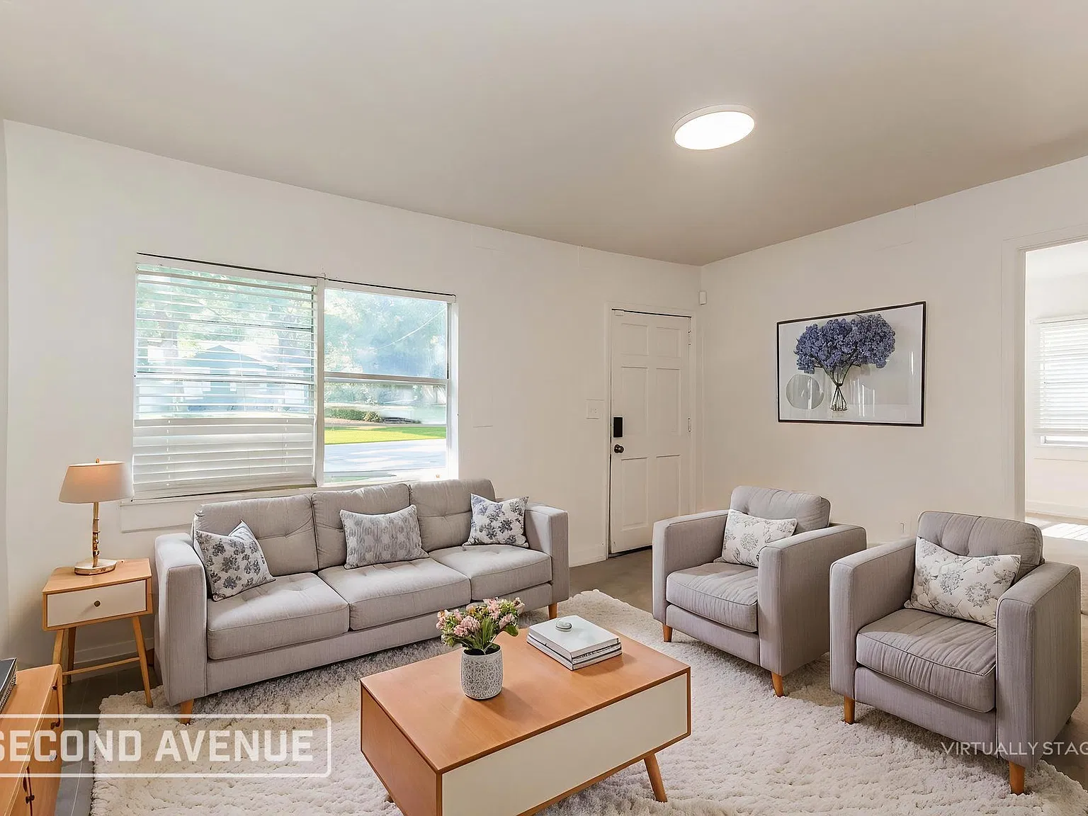 4 bed, 1.0 bath, 1142 sqft, $1,275 — Photo 2