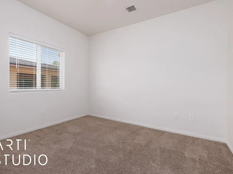 400 Hillside Dr #716 — Photo 11