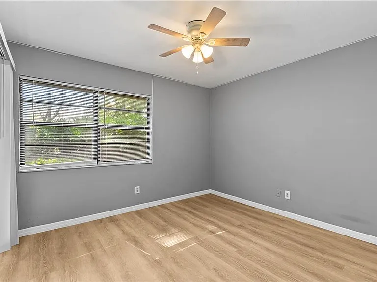 4045 Arrowwood Ct — Photo 15
