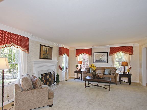 5th image of 12305 Stonebrook Ct