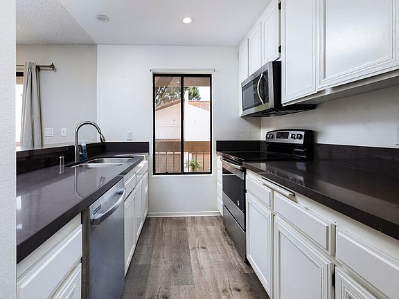 4th image of 653 Verde Mar Dr