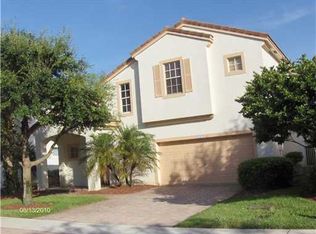 7570 NW 19th Dr, Pembroke Pines, FL 33024