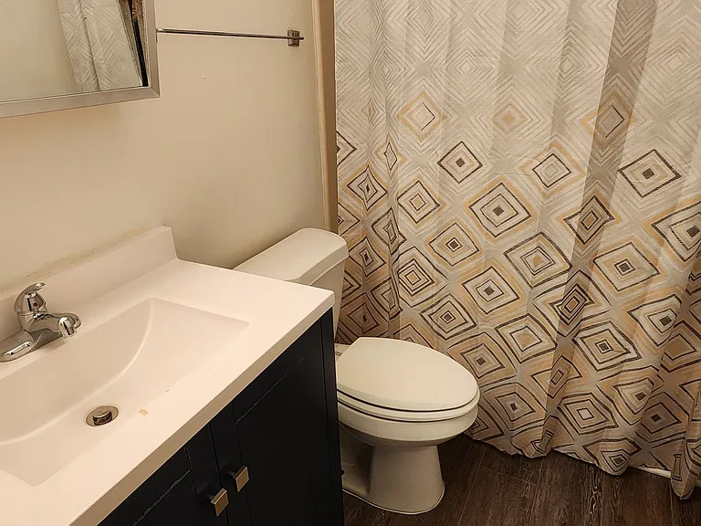 39 Medbury Ave — Photo 19