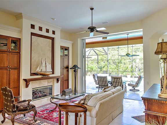 5th image of 26351 Woodlyn Dr
