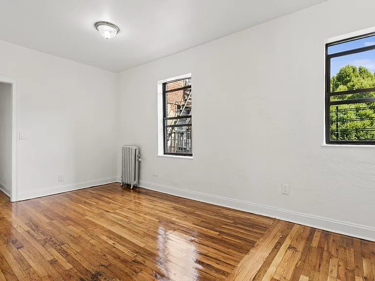 45-35 48th St #5D — Photo 3