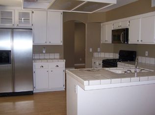 8616 Fox Run Dr, Bakersfield, CA 93312