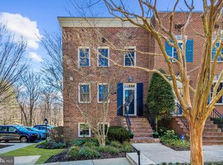 5227 Crown St #18, Bethesda, MD 20816