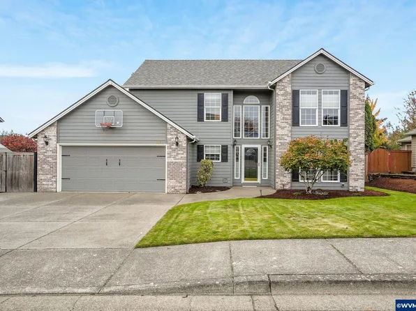 1458 Cresthill Ave NW, Salem, OR 97304