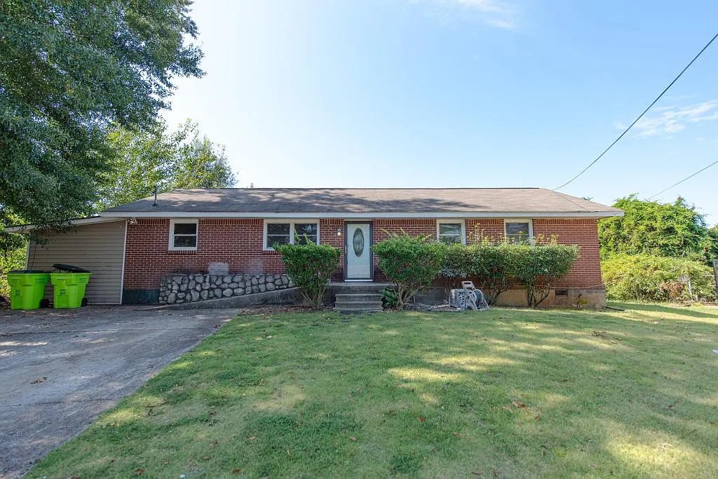 8909 Channing Dr — Photo 1