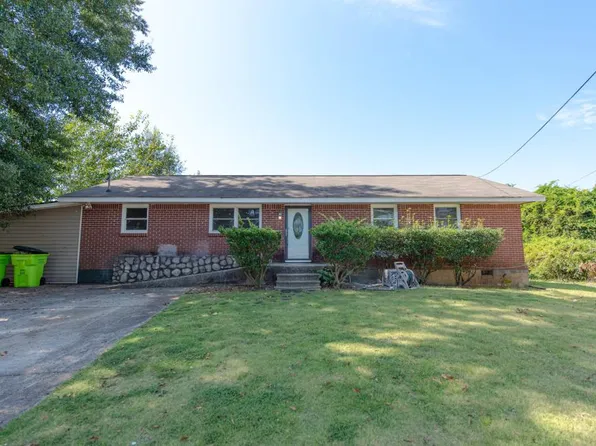 8909 Channing Dr, Jonesboro, GA 30238