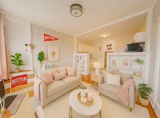 330 Saint Paul St #8, Brookline, MA 02446