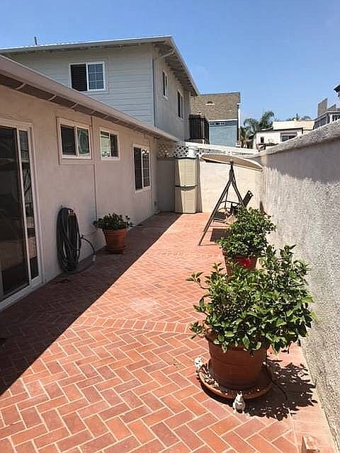 Large Enclosed Side Patio