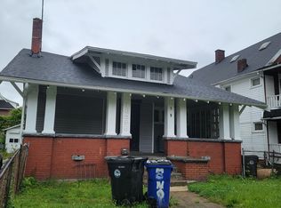 13596 Blenheim Rd, Cleveland, OH 44110