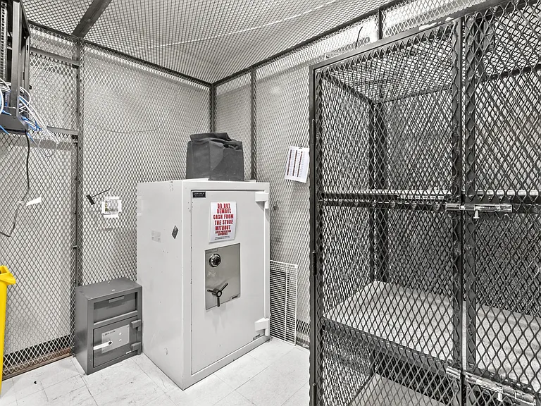 360 Sudderth Dr #1 — Photo 34