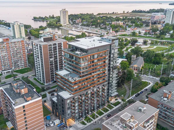 21 Park St E #506, Mississauga, ON L5G 0C2