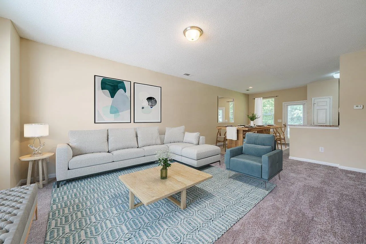 Falls Creek Apartments and Townhomes — Photo 4