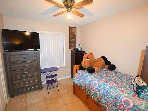 5th image of 2391 S Tipton Dr