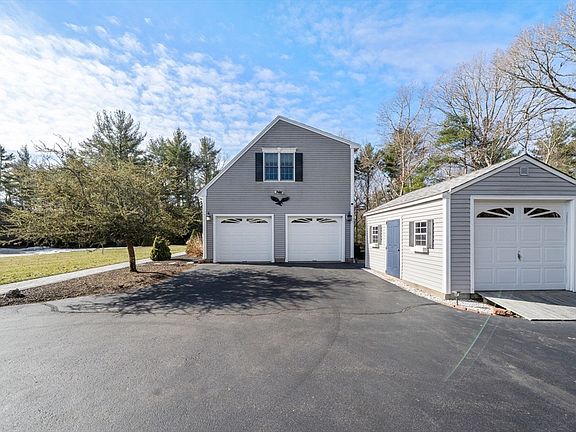 3rd image of 12 Thistle Ln