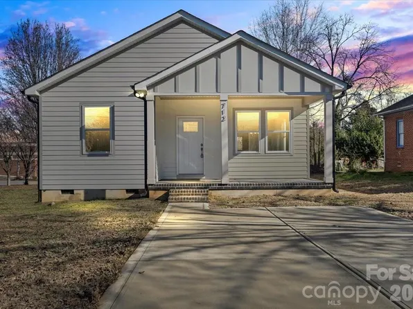 712 N Washington St, Shelby, NC 28150