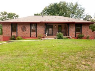 2117 NW 11th St, Blue Springs, MO 64015
