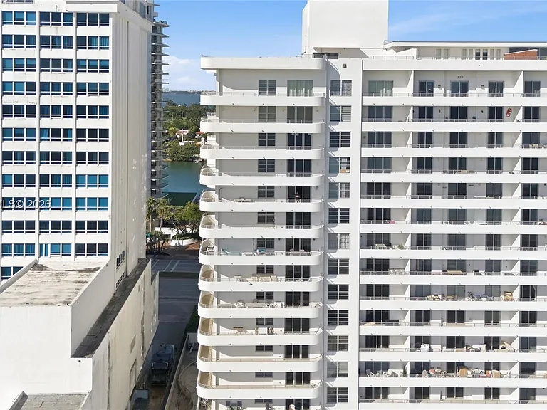 5555 Collins Ave #12N — Photo 8