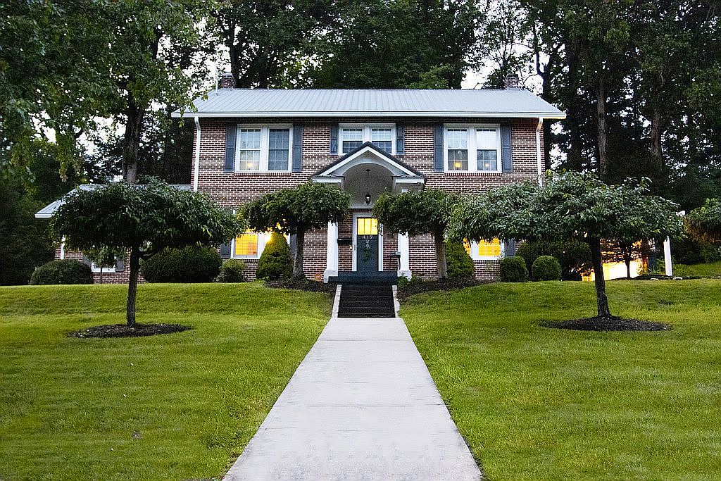 419 Oakhurst Ave, Bluefield, WV 24701 Zillow