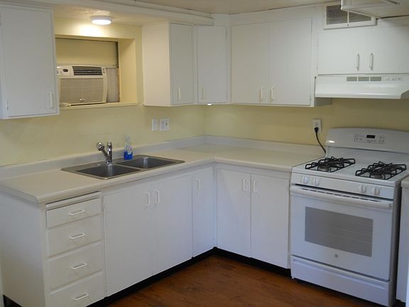 4th image of 1245 E Kensington Ave #B