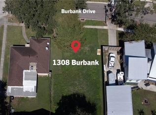 1308 Burbank Dr, New Orleans, LA 70122