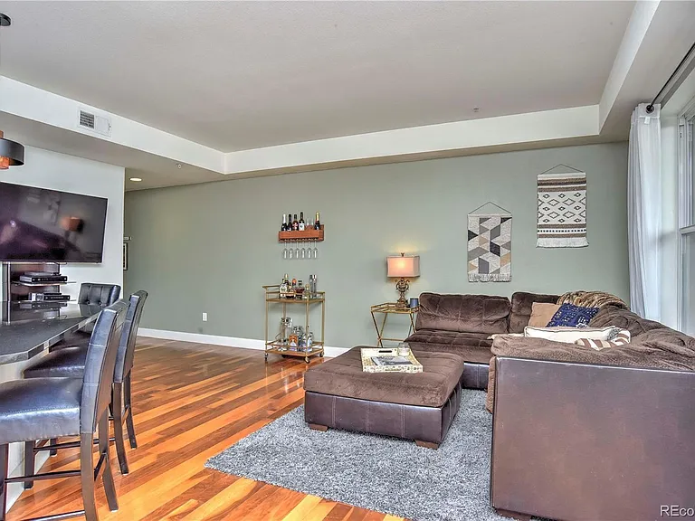 2240 N Clay St #409 — Photo 13