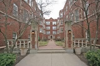 1st image of 736 N Hinman Ave #2W