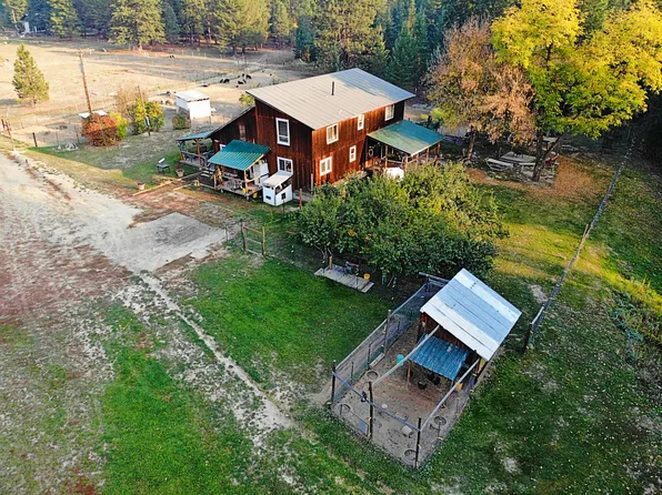 19 Sasquatch Ln, Inchelium, WA 99138