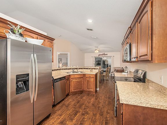 4th image of 3113 Cauthen Creek Dr
