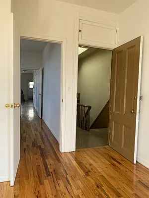 Rented by TheRealEstateCompany.com LLC | media 18