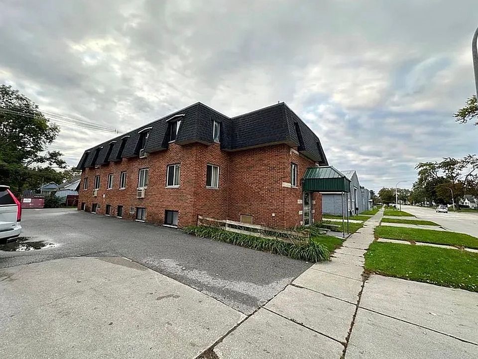 1st image of 1522 10th Ave #9