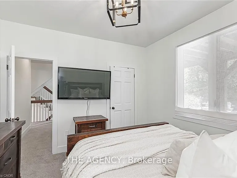 129 Venture Blvd — Photo 35