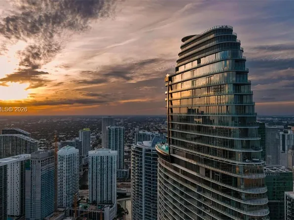 300 Biscayne Boulevard Way, Miami, FL