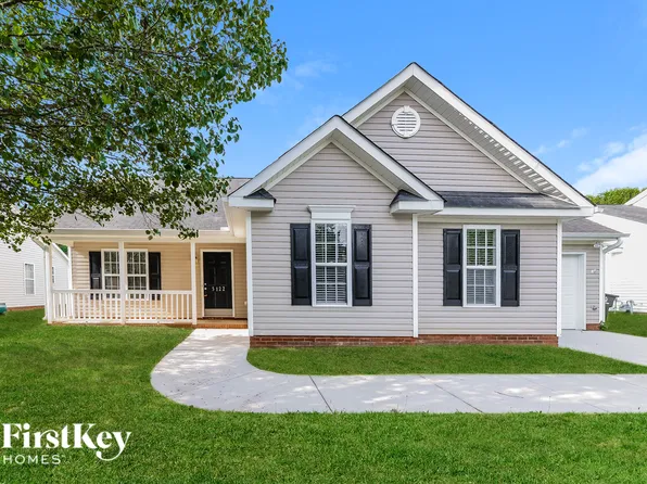 5122 Fiddlers Run Dr, Kernersville, NC 27284