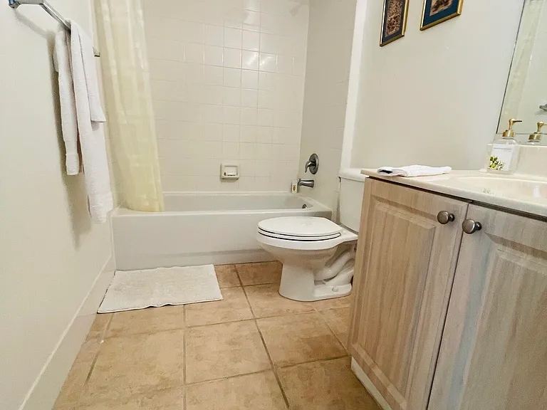 2040 Greenview Shores Blvd #221 — Photo 21