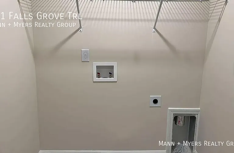 901 Falls Grove Trl — Photo 10
