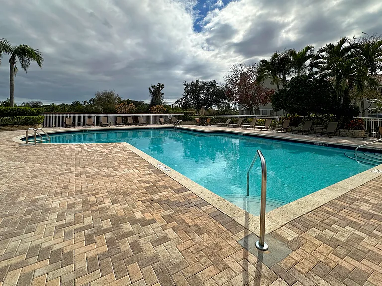 160 SW Peacock Blvd #31-206 — Photo 38