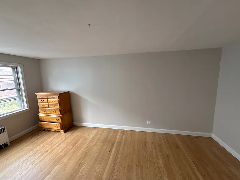 715 Burnside Ave #2E-2 — Photo 4