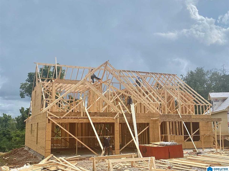 2nd image of 3045 Spencer Ln