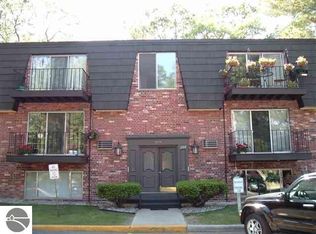 209 Fair St APT 10, Traverse City, MI 49686