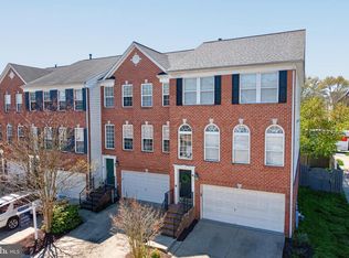 75 Two Rivers Dr, Edgewater, MD 21037