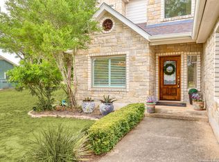 218 Deerwood Cir, Bandera, TX 78003