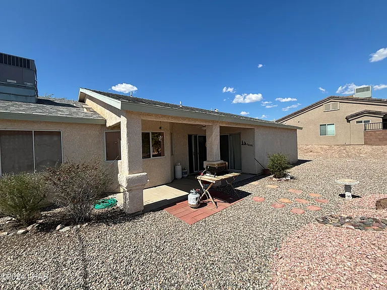 3720 Beachview Dr — Photo 25