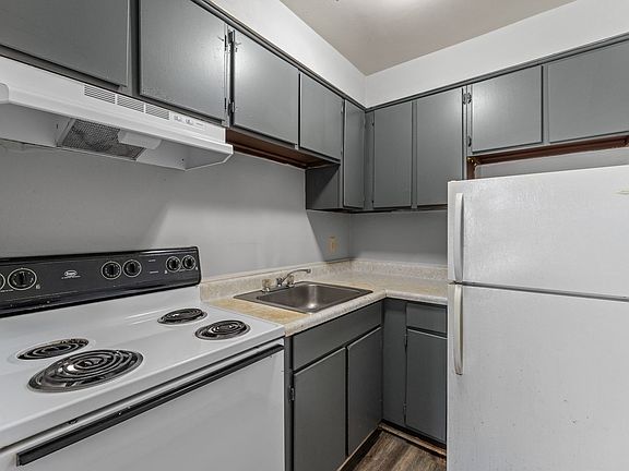 4th image of 1203 Hillside Ave APT D2